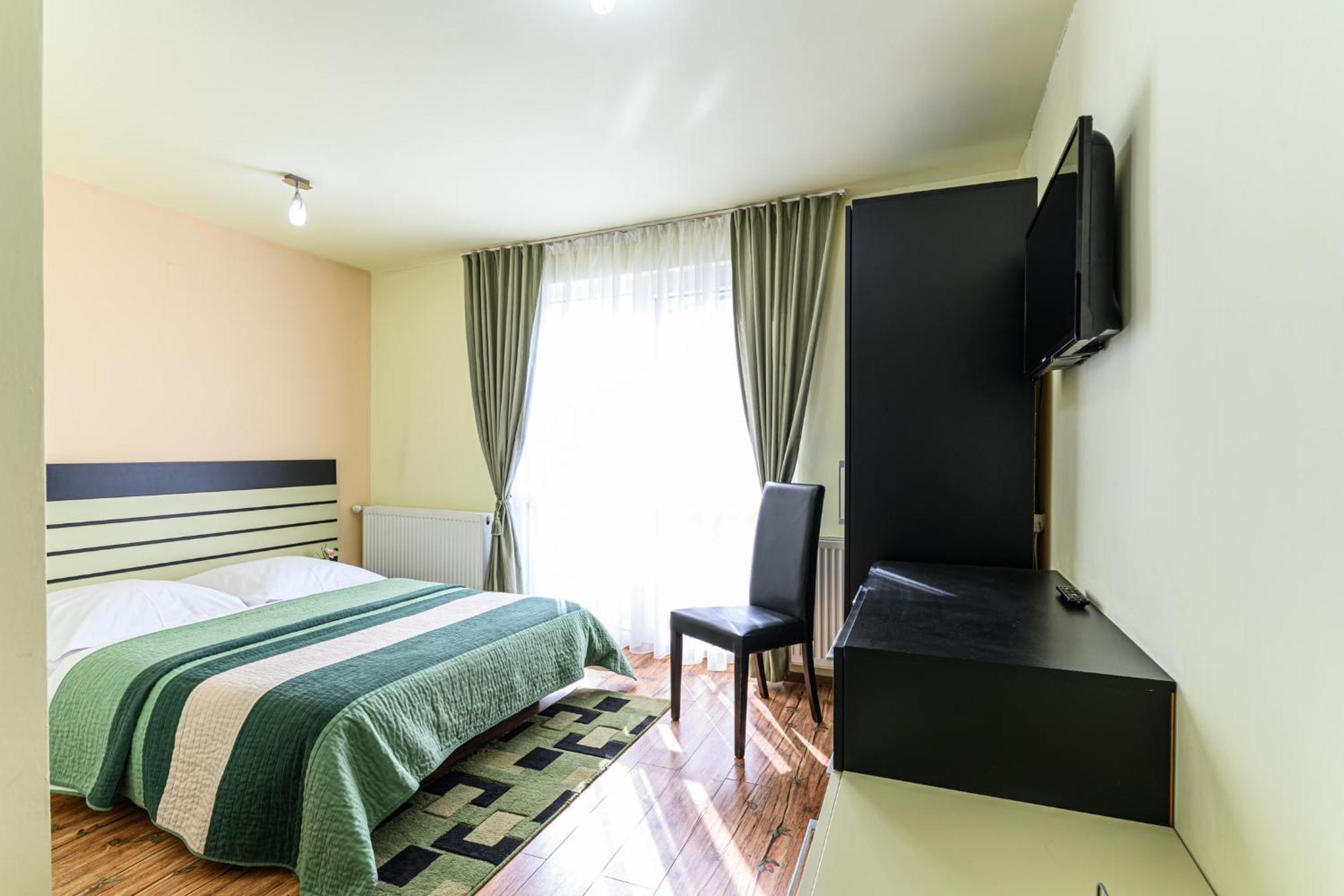 Casa Ramino Hotel บุชเตนี ภายนอก รูปภาพ