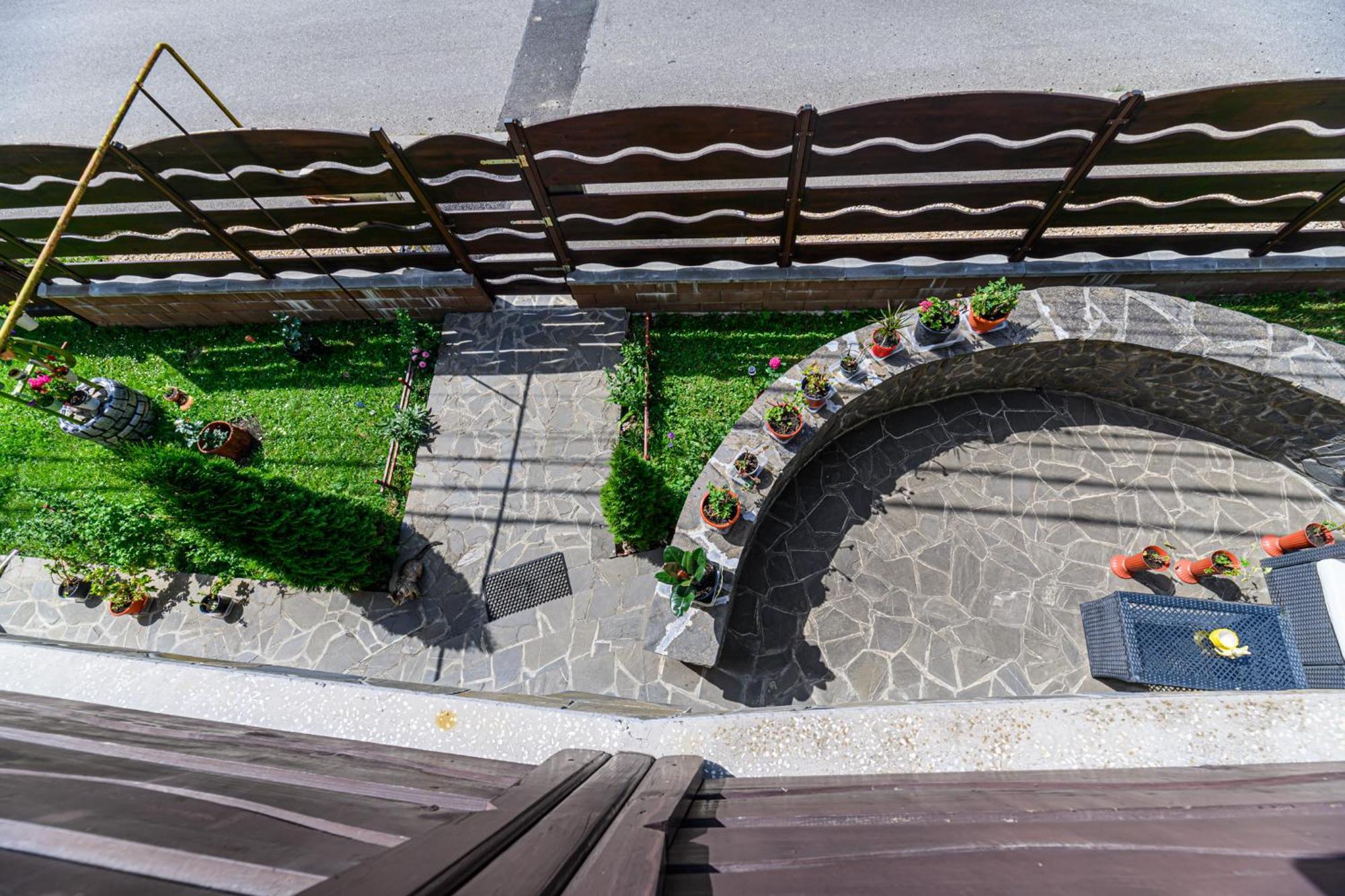 Casa Ramino Hotel บุชเตนี ภายนอก รูปภาพ