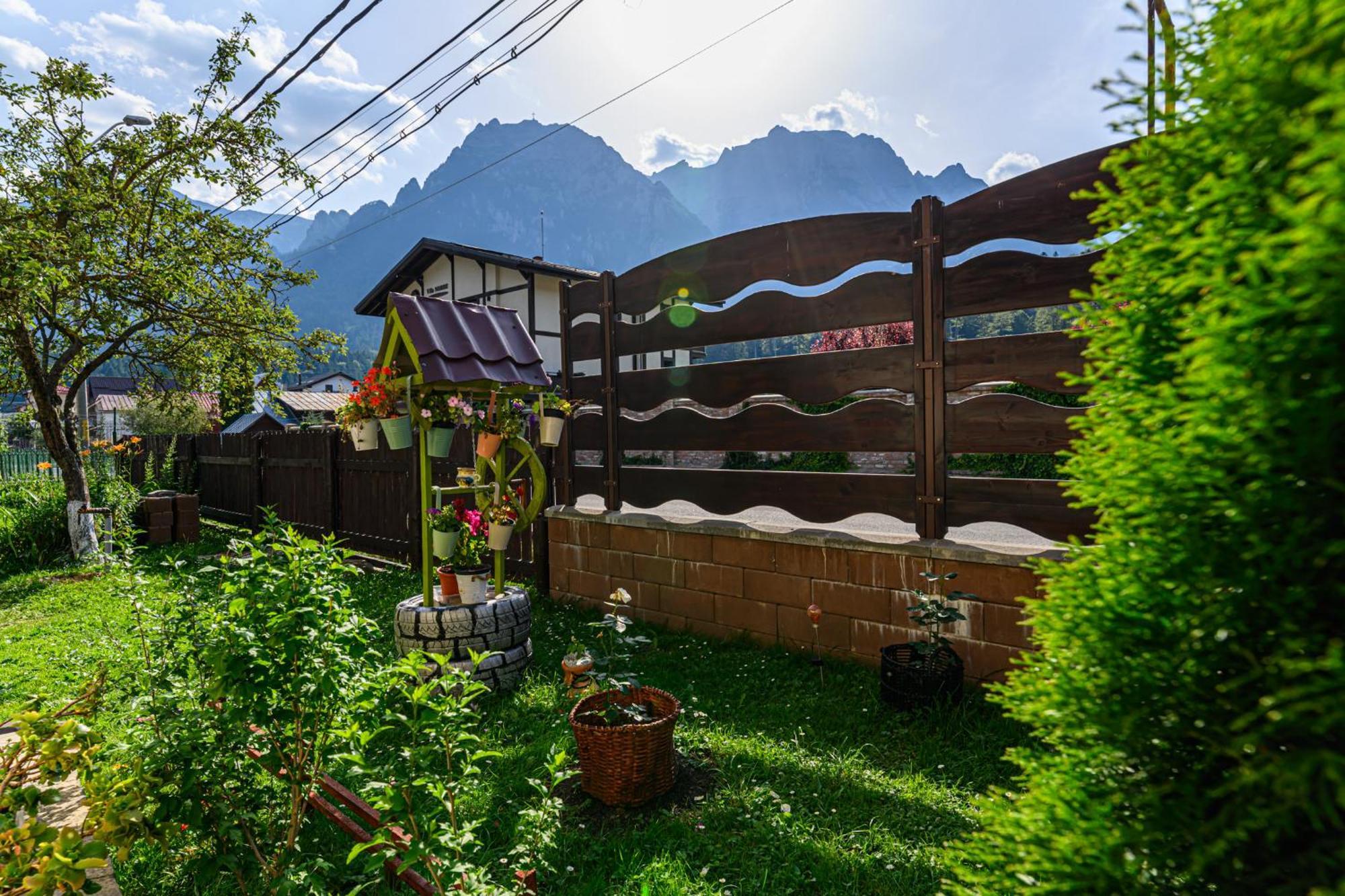 Casa Ramino Hotel บุชเตนี ภายนอก รูปภาพ