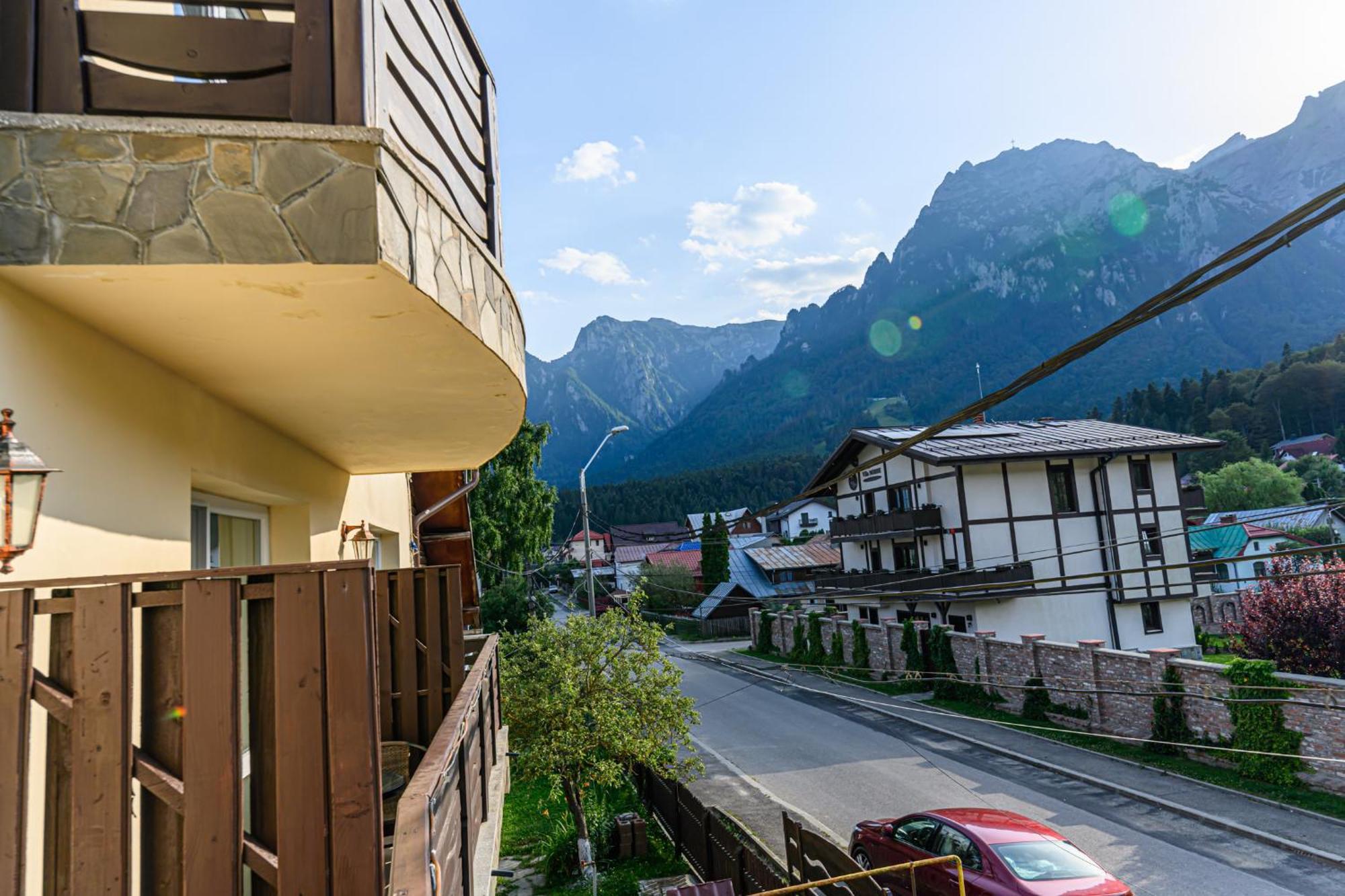 Casa Ramino Hotel บุชเตนี ภายนอก รูปภาพ