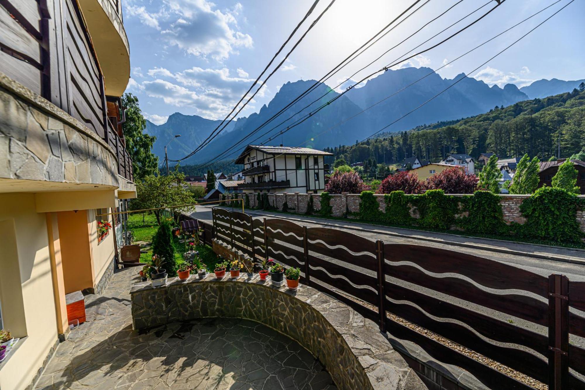 Casa Ramino Hotel บุชเตนี ภายนอก รูปภาพ