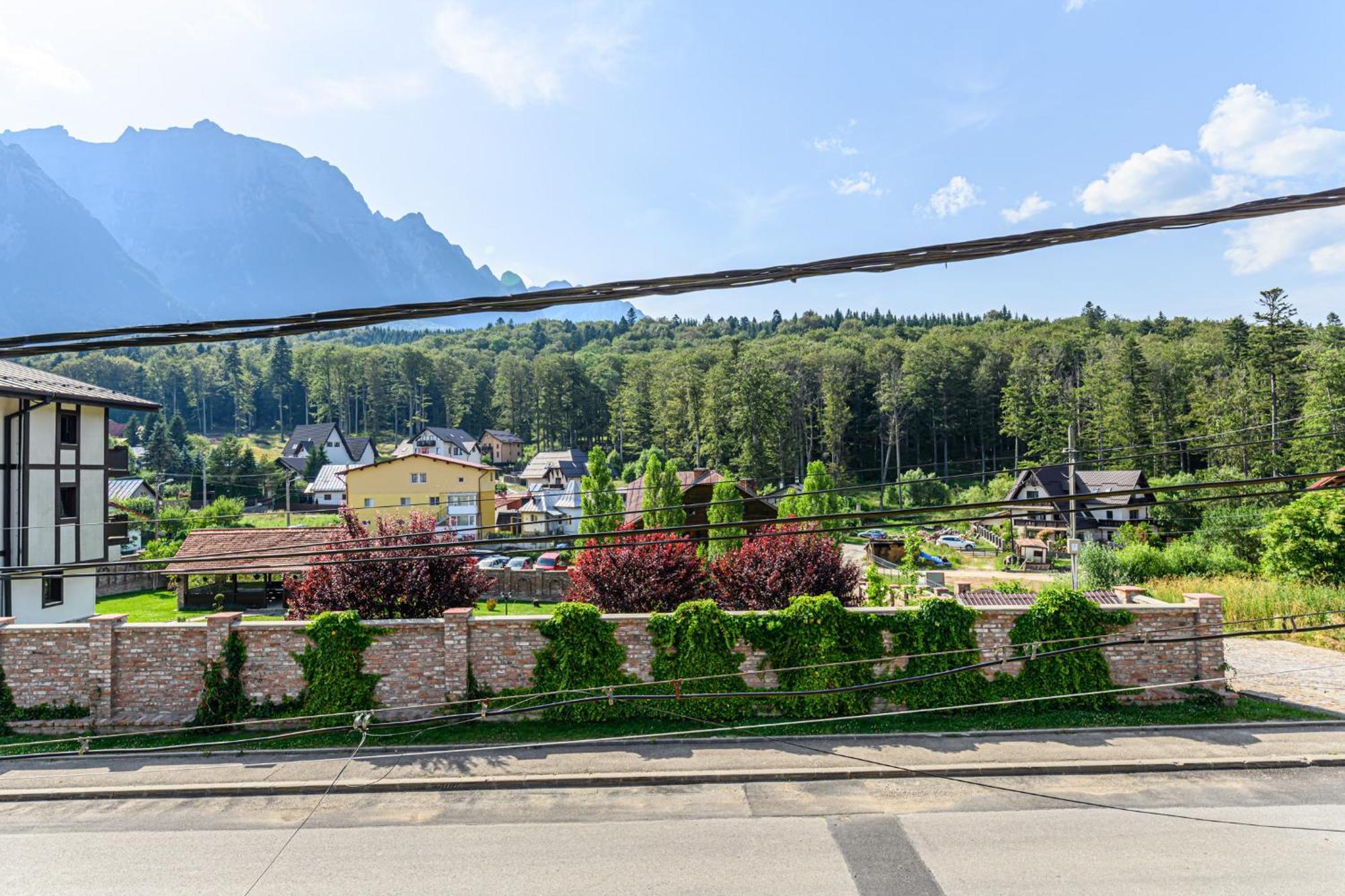 Casa Ramino Hotel บุชเตนี ภายนอก รูปภาพ
