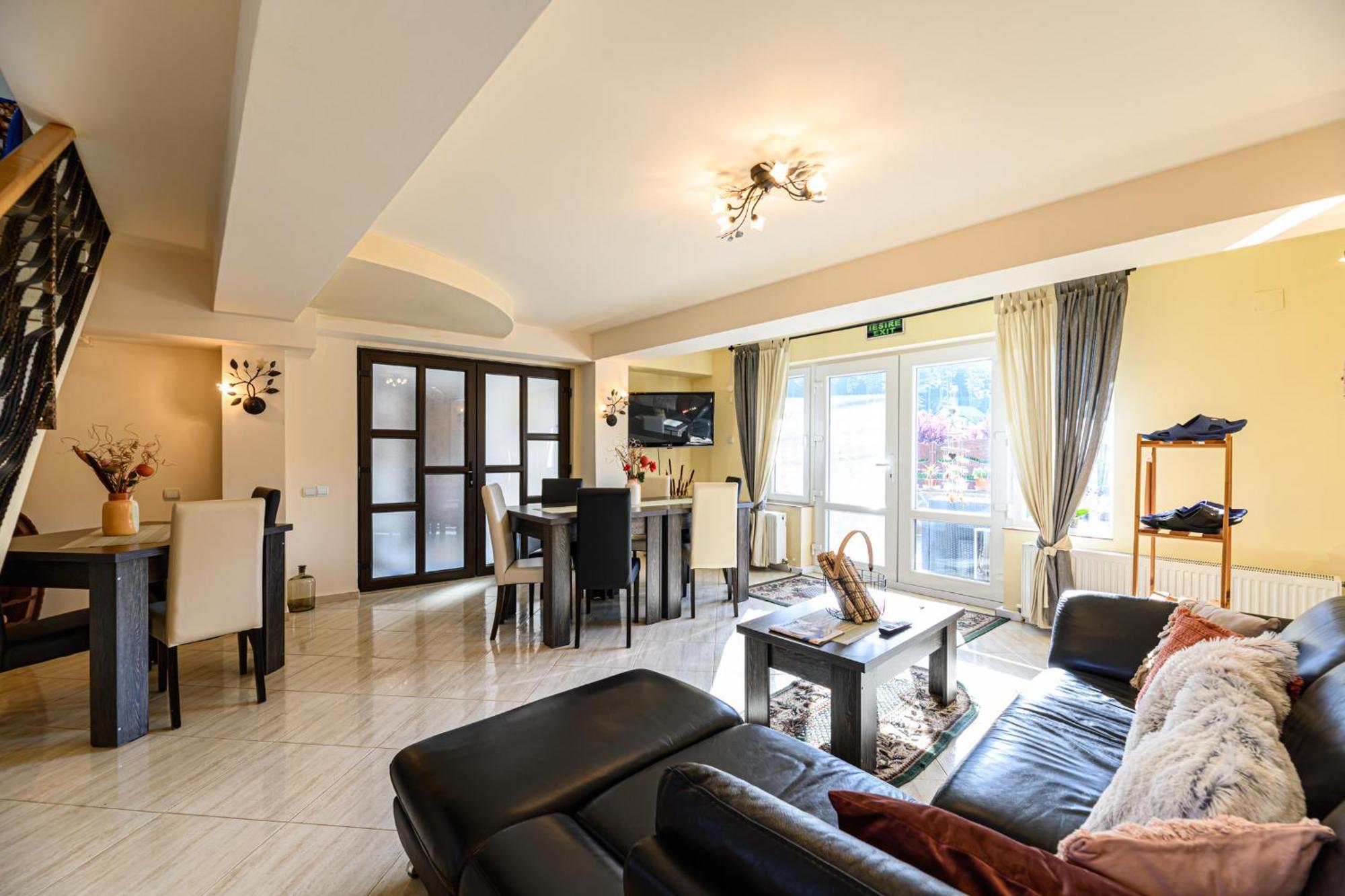 Casa Ramino Hotel บุชเตนี ภายนอก รูปภาพ