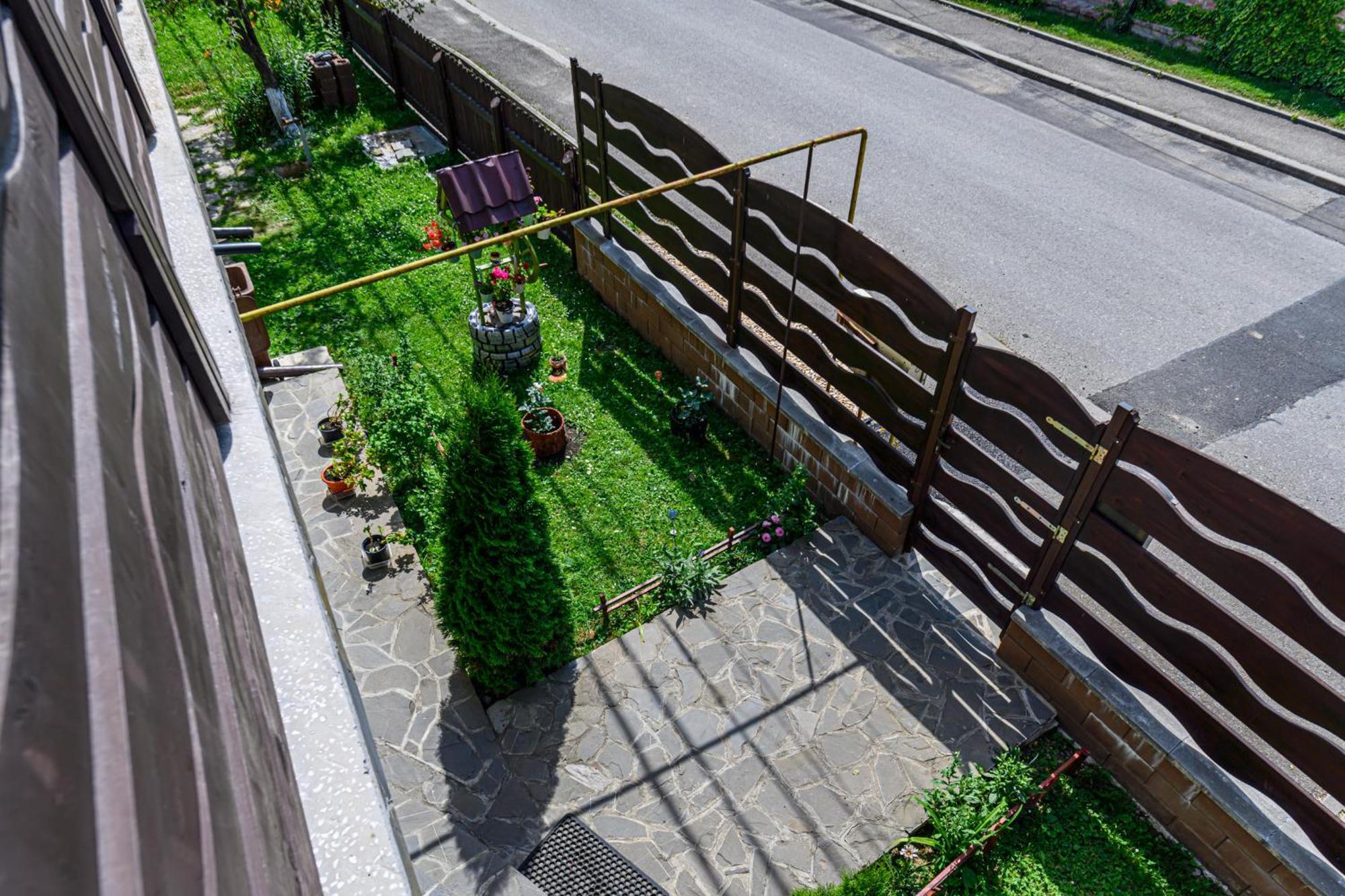 Casa Ramino Hotel บุชเตนี ภายนอก รูปภาพ