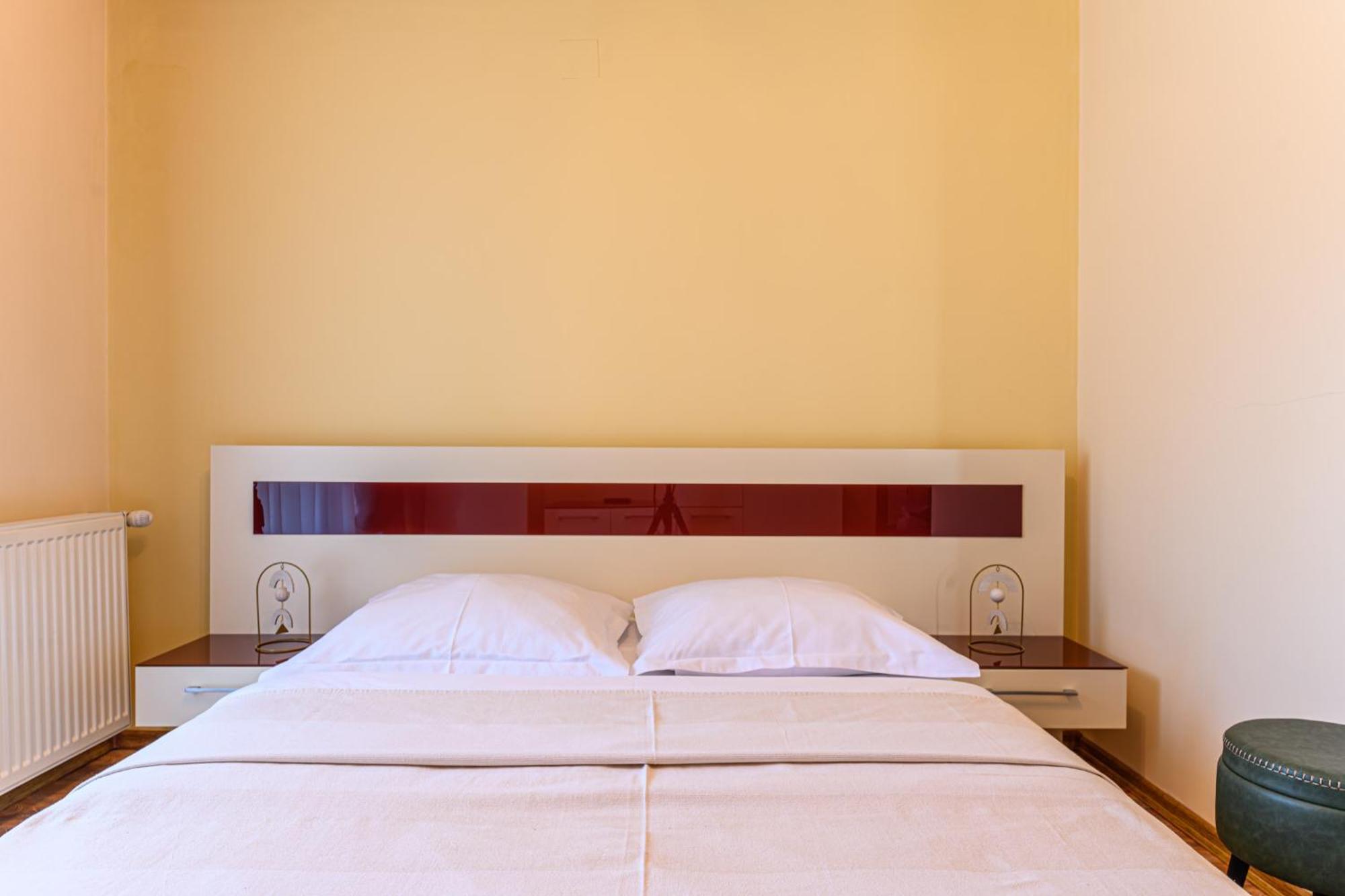 Casa Ramino Hotel บุชเตนี ภายนอก รูปภาพ